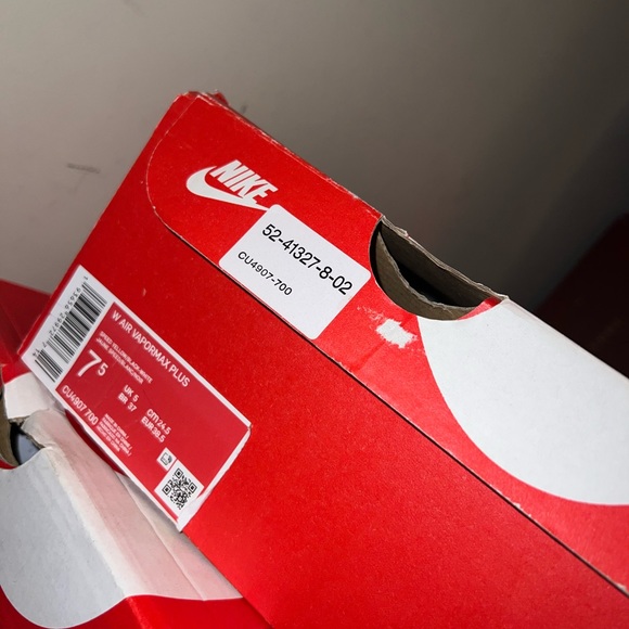 2019 Wmns Air VaporMax Plus 'Sunshine Yellow' - Picture 10 of 14